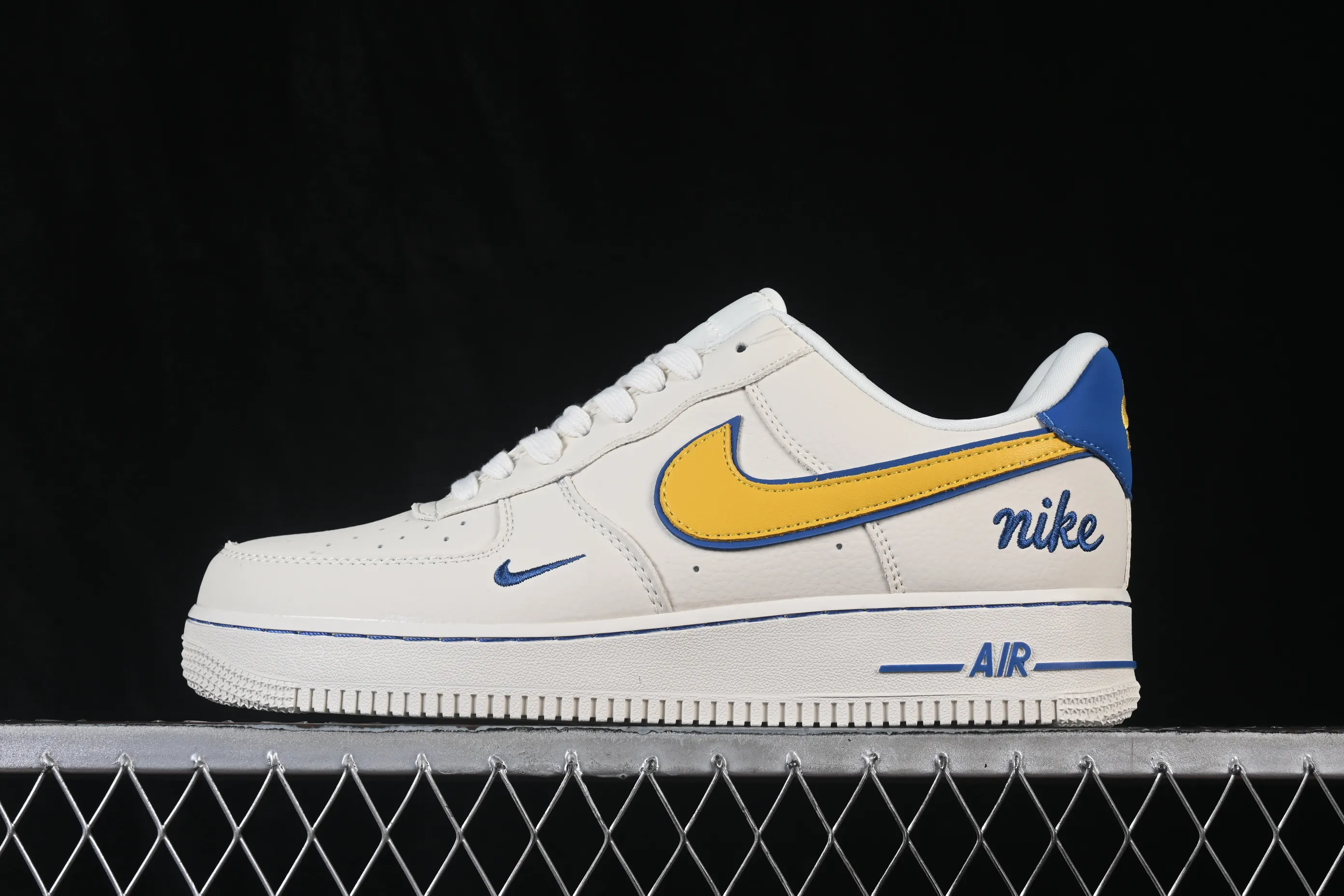 All categories Nk Air Force 1 Air Force series Nk Air Force 1 Low Air Force low-top Nike Air Force 1'07 Low Yellow and blue contrast Air Force 1 low-top casual sneakers FV3694-112